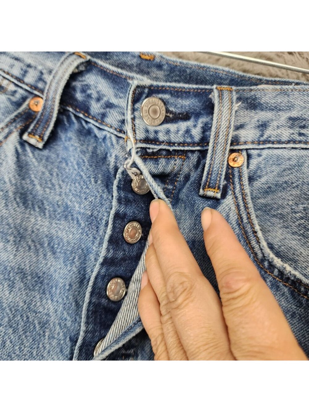 Levi's Jeans Womens 26 501 S Blue White Oak Cone Denim Button Fly Skinny *Read* - Picture 5 of 16